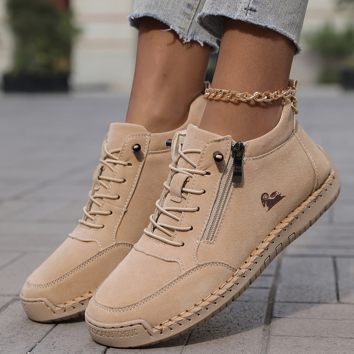Émy™ | Comfort Sneakers for Therapeutic Relief
