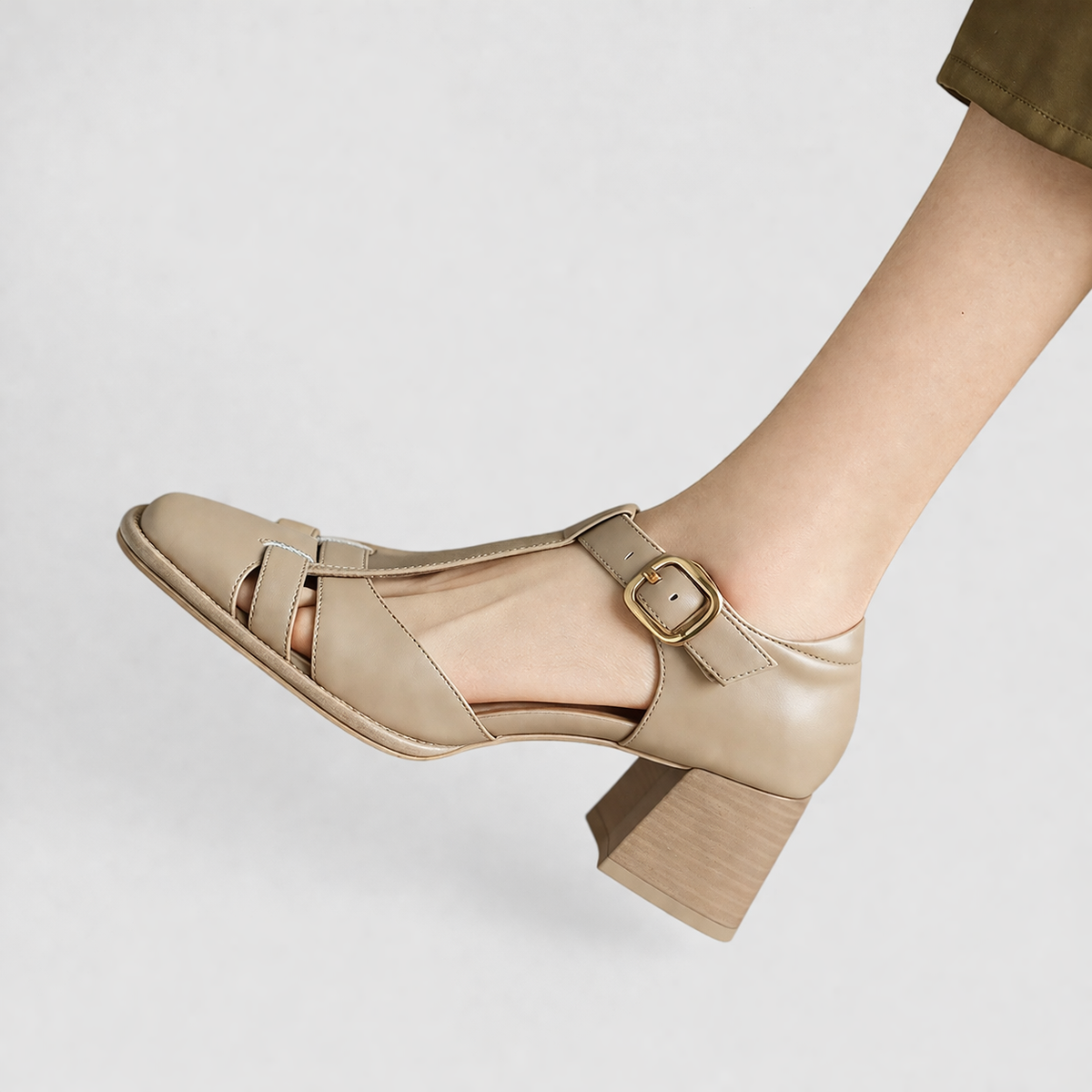 Scarlett – Orthopedic Sandals with T-Strap