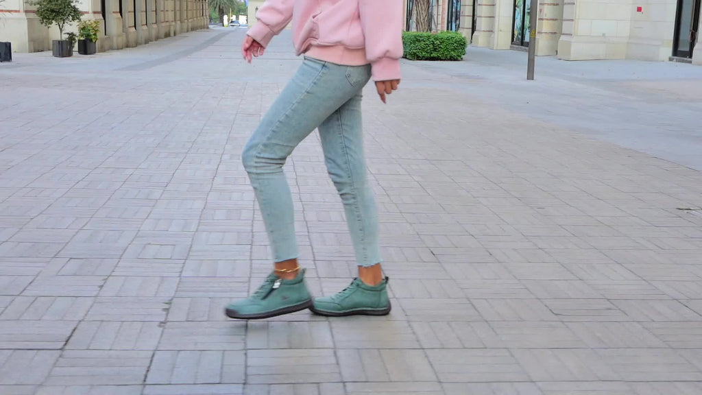 Émy™ | Comfort Sneakers for Therapeutic Relief