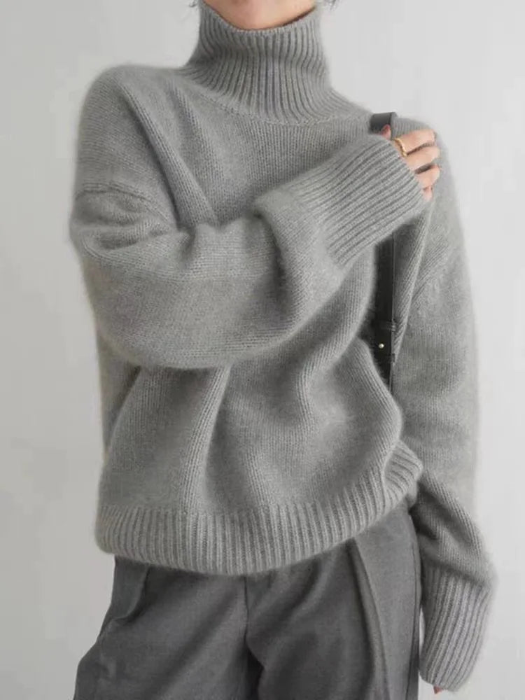 Gabriela | Cashmere Turtleneck