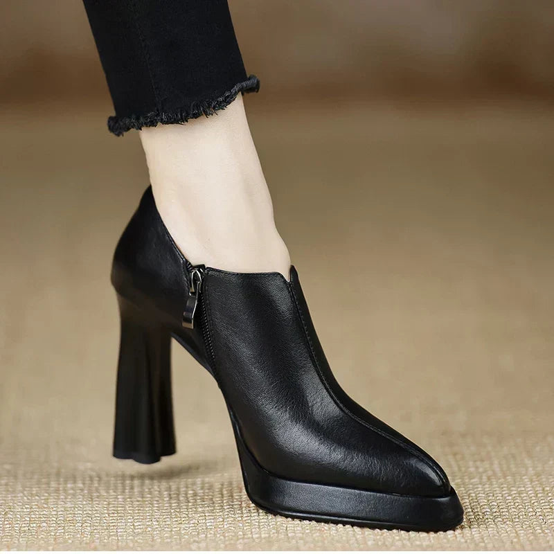 Natalie | Modern Pumps