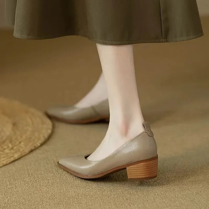 Emma | Classic Pumps