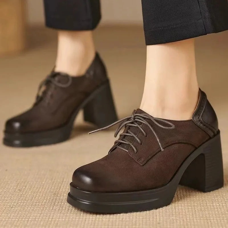 Claire | Classic Pumps