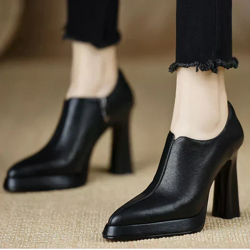 Natalie | Modern Pumps