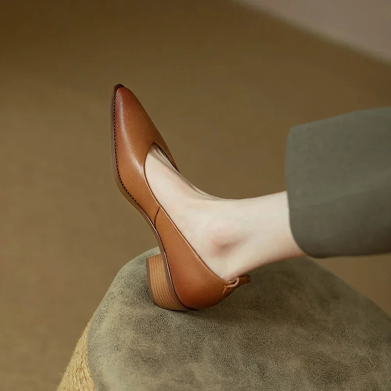 Emma | Classic Pumps