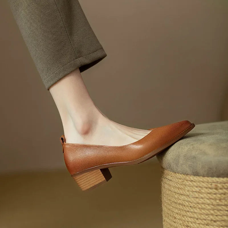 Emma | Classic Pumps