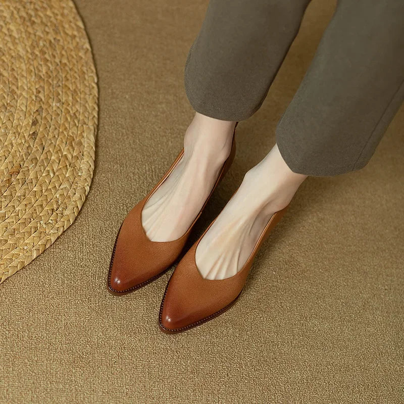 Emma | Classic Pumps