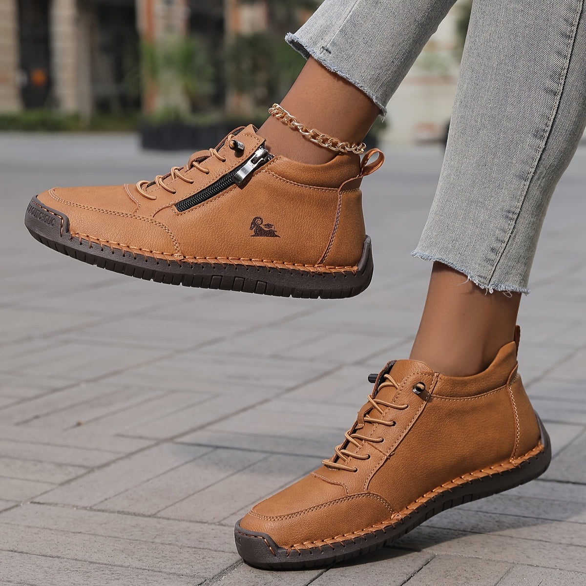 Émy™ | Comfort Sneakers for Therapeutic Relief