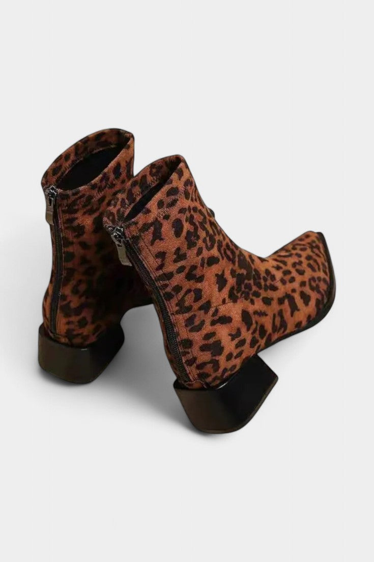 Florette Stylish and Cozy Heeled Boots