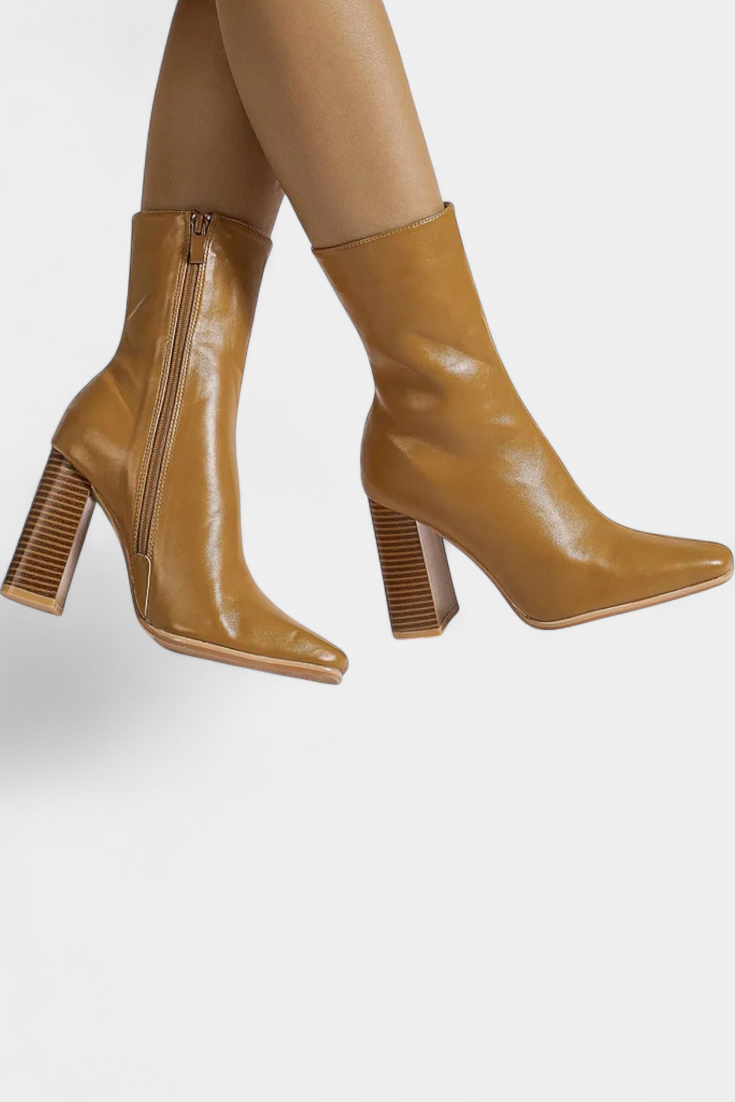 Linde Contemporary Mid-Calf Boots with a Spacious Fit