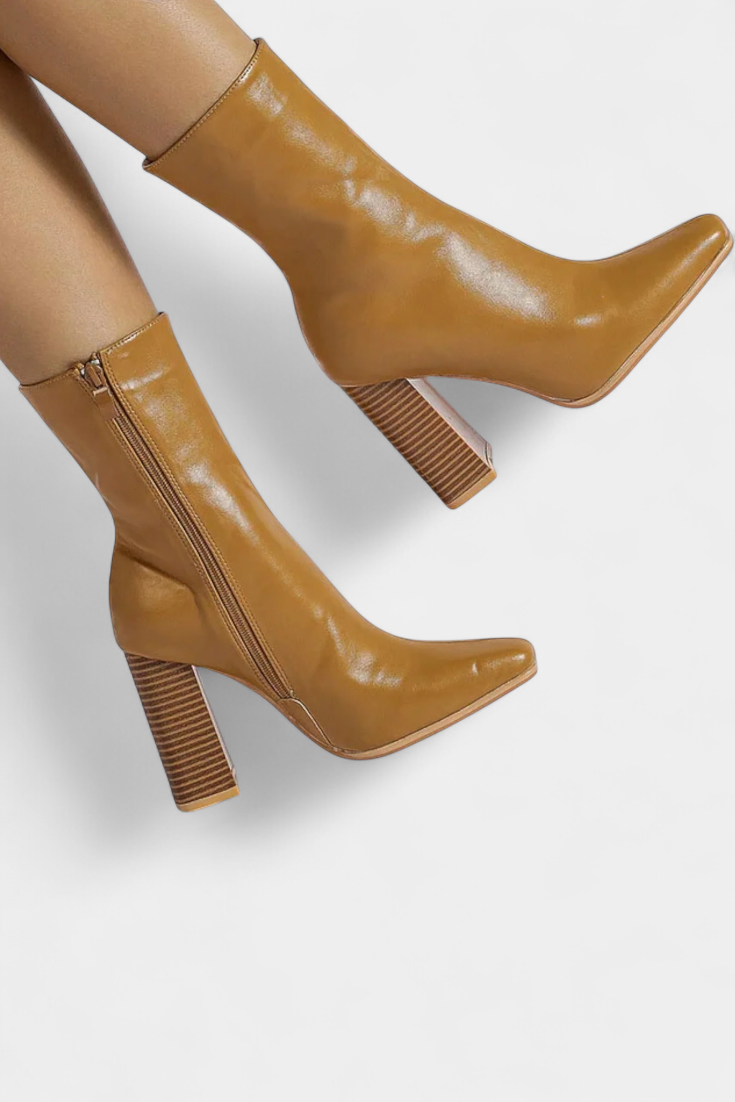 Linde Contemporary Mid-Calf Boots with a Spacious Fit